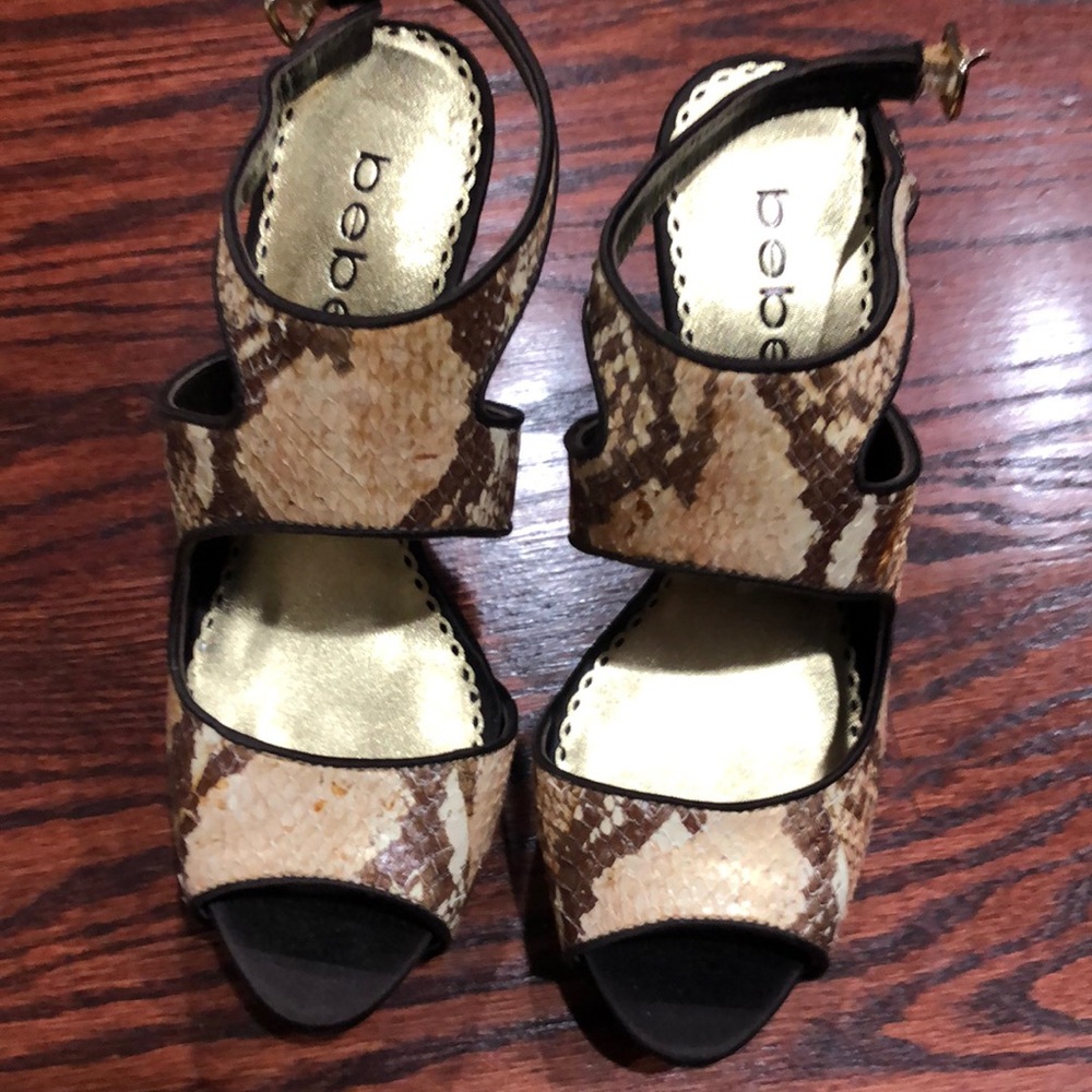 Shoes - Picture 4 of 4